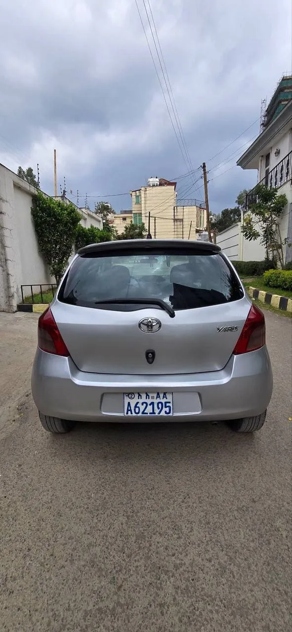 Toyota Yaris Compact 2006 Automatic – photo 3