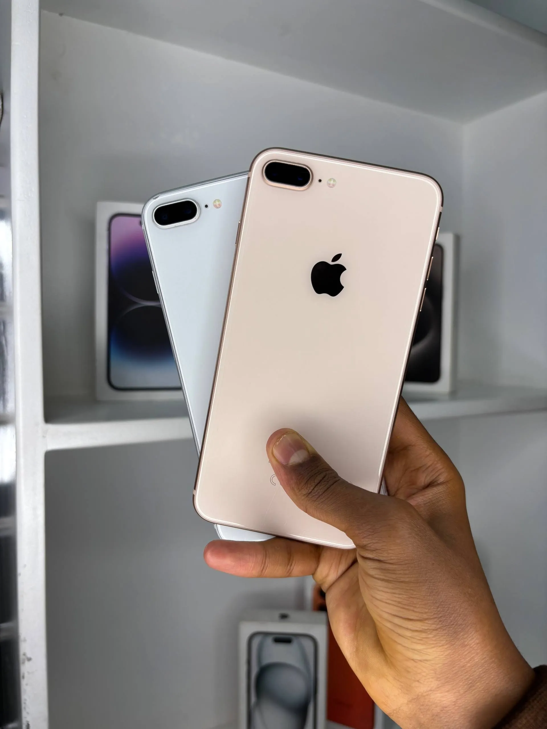 Apple iPhone 8 Plus 64GB – photo 3