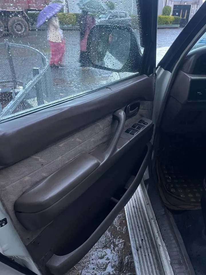 Toyota Landcruiser 1HZ 1997 Manual – photo 4