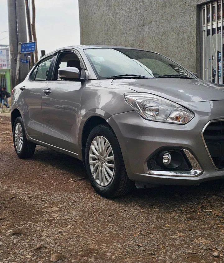 Suzuki Dzire 2022 Automatic – photo 6
