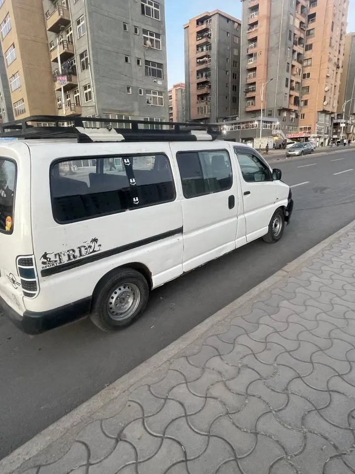 Toyota Dolfin 2007 Code 3 – photo 3