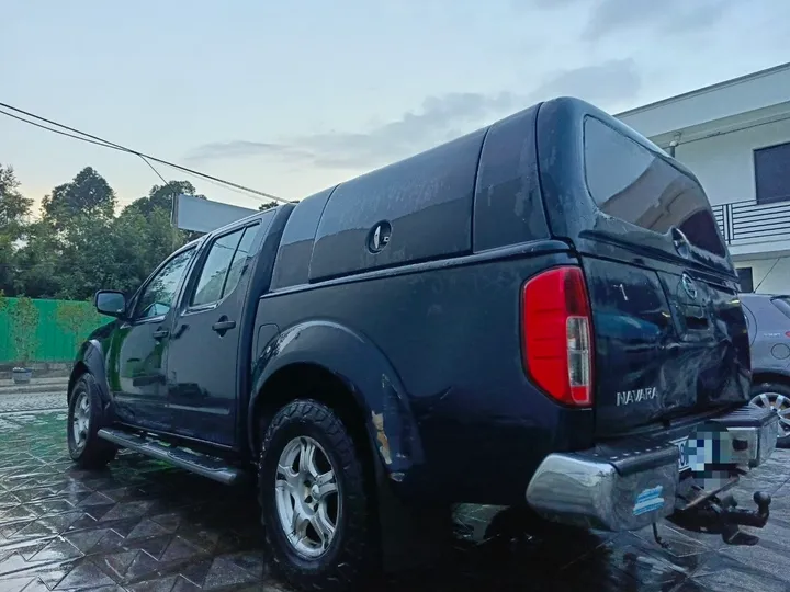 Nissan Navara 2009 Automatic – photo 5