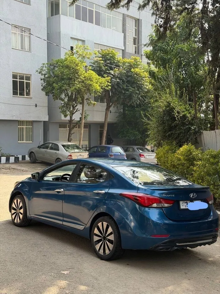 Hyundai Avante 2016 Automatic – photo 6