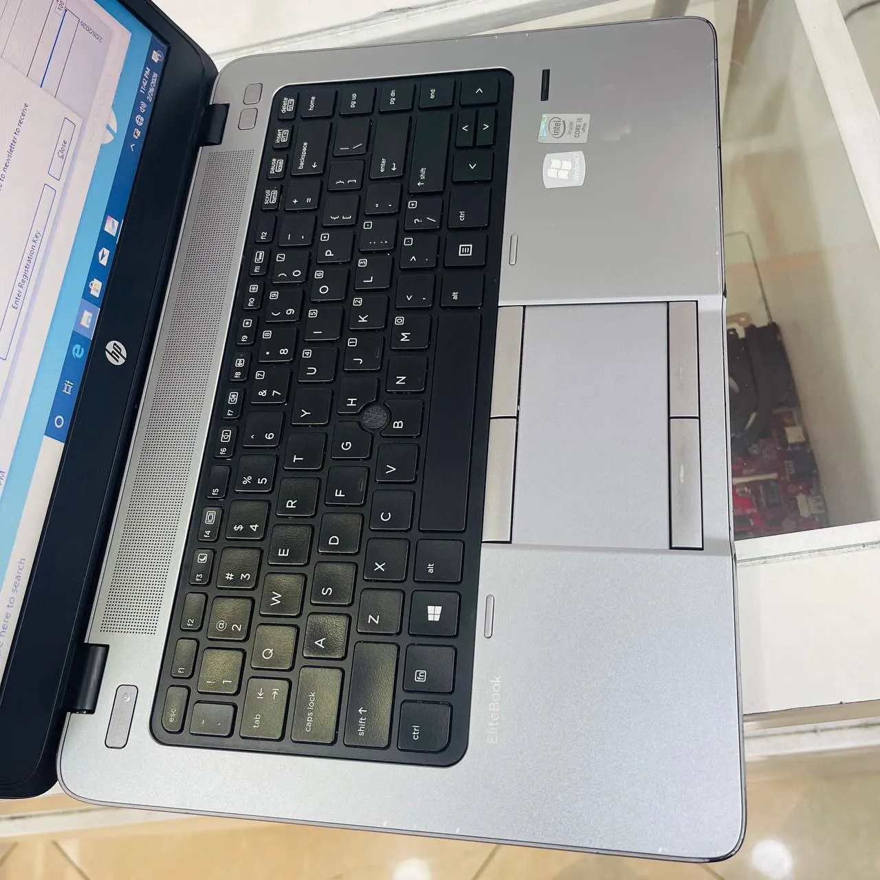 HP EliteBook Core i5 Laptop – photo 3