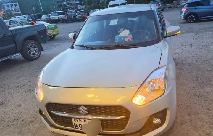 Suzuki Swift 2021 55000 KM – photo 3