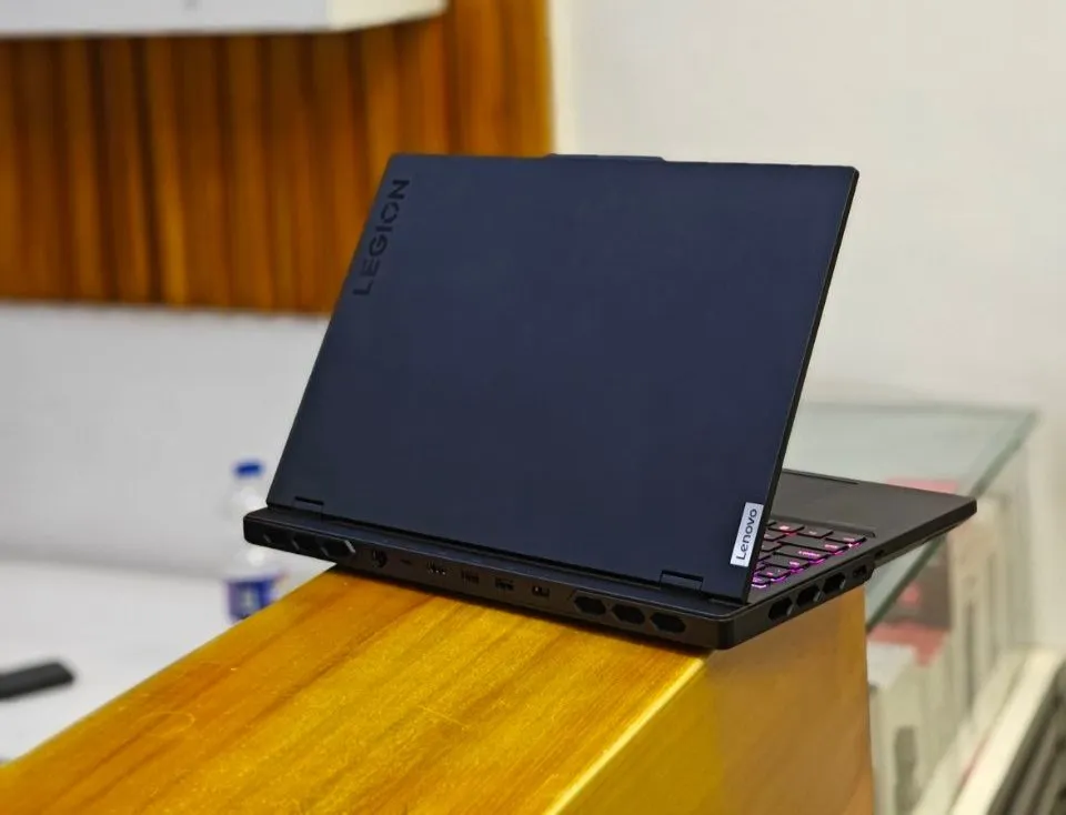 Lenovo Legion Pro 7 Gaming Laptop – photo 3