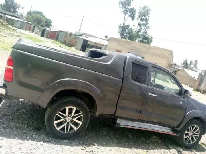 Toyota Hilux Double Cab 2010 – photo 4