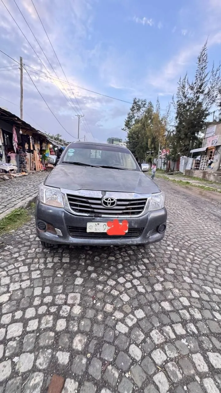 Toyota Hilux D4D 2013 Pickup – photo 3