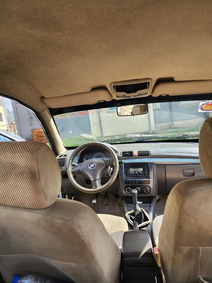 Lifan 520 2012 Manual Transmission – photo 4
