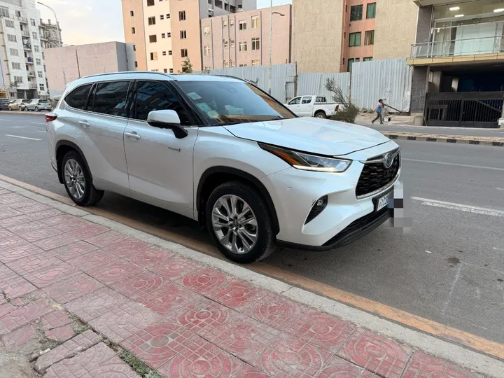Toyota Highlander Hybrid 2023 – photo 8