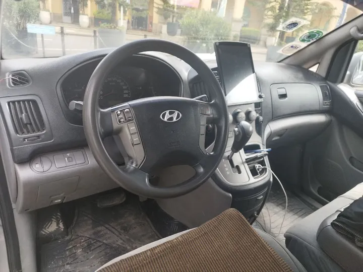Hyundai Starex 2011 Automatic Diesel – photo 6