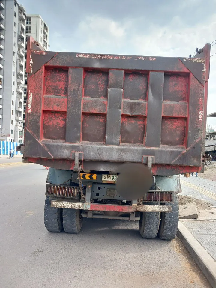 Sino Truck Dump 2012 – photo 3