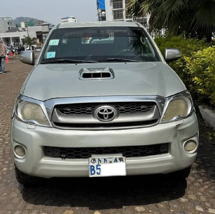 Toyota Vigo D4D 2010 Manual – photo 4
