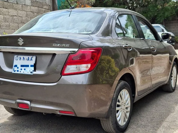 Suzuki Dzire 2021 Automatic – photo 5
