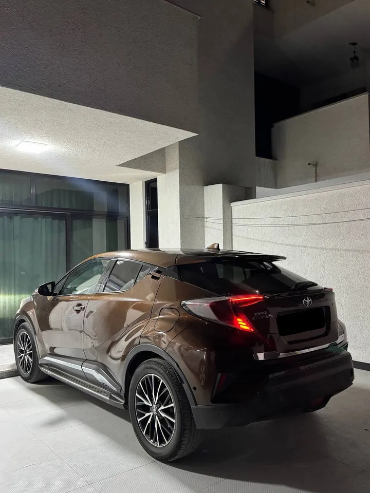 Toyota C-HR 2017 1.2T AWD – photo 6