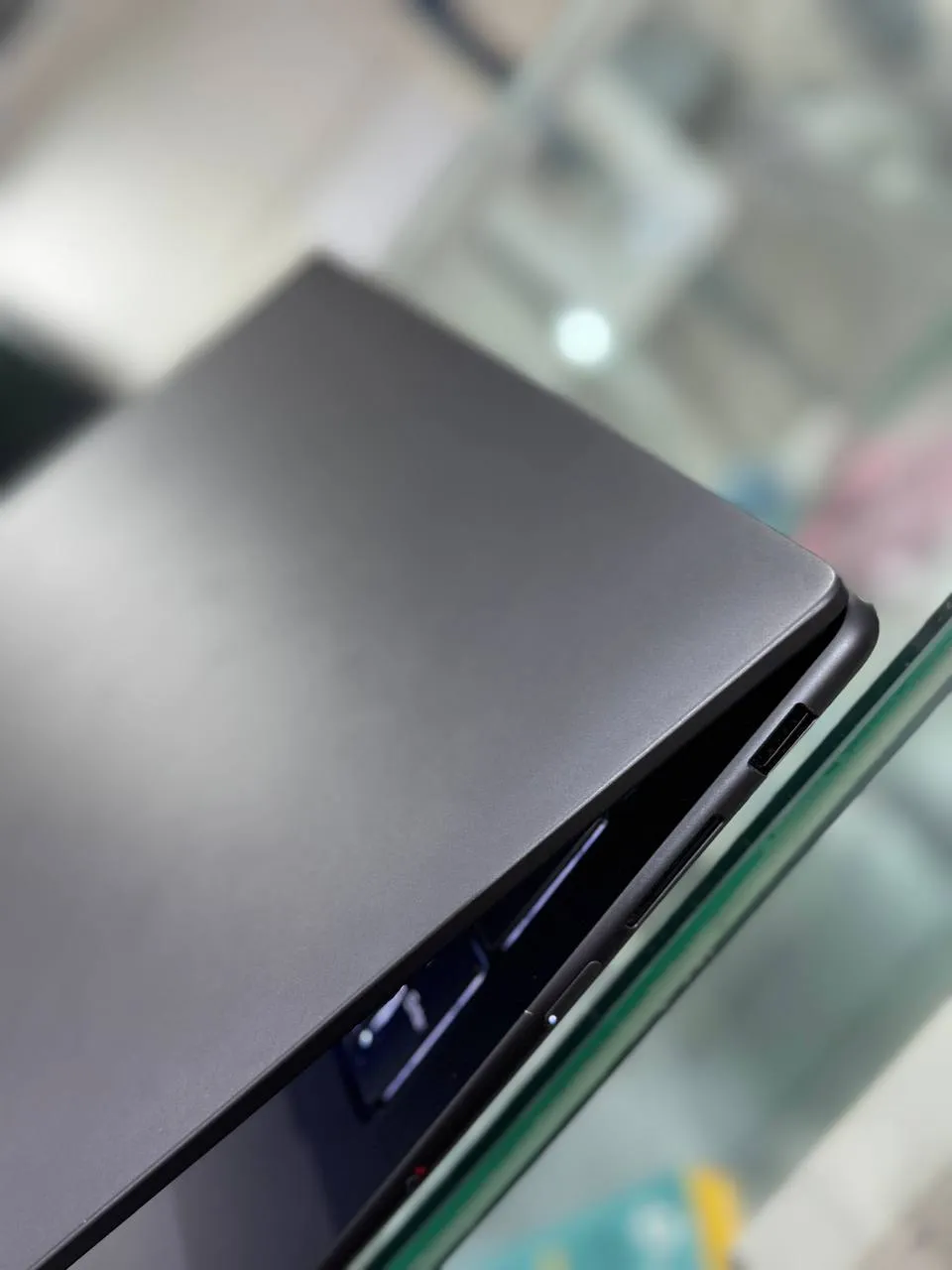 Lenovo Ideapad Slim 9 i9 RTX 4050 – photo 3