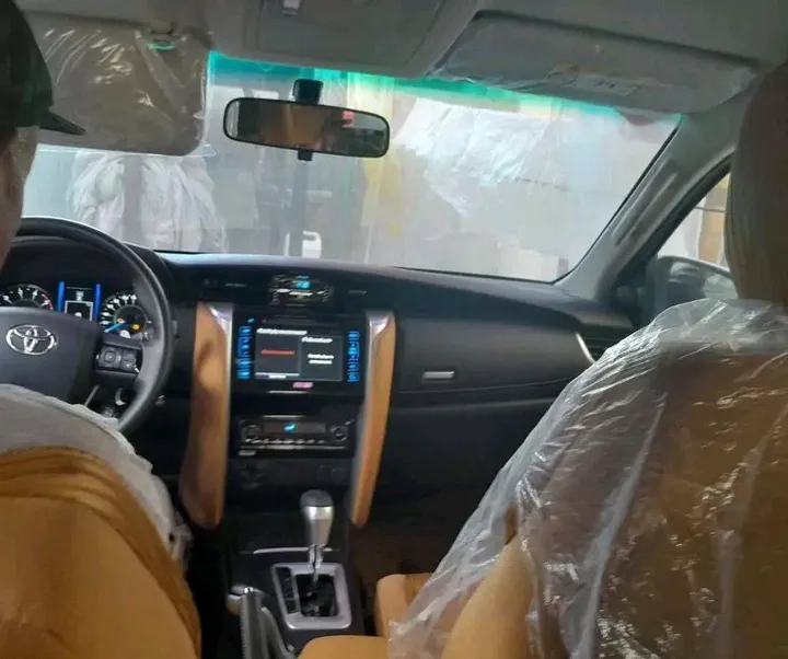 Toyota Fortuner 2019 Full-Option – photo 3