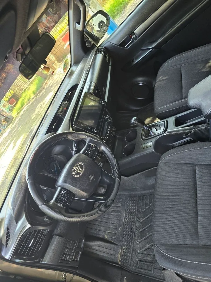 Toyota Invincible King Cab 2021 – photo 3