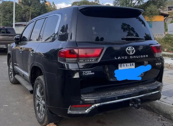 Toyota Landcruiser VXR 2013 Diesel – photo 4