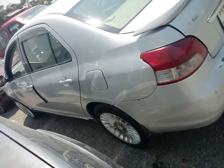 Toyota Belta 2007 Automatic – photo 4