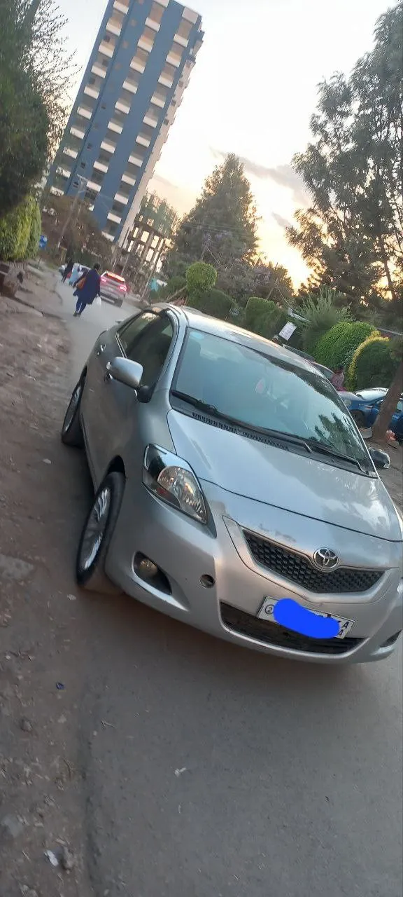 Toyota Belta 2010 Automatic – photo 5