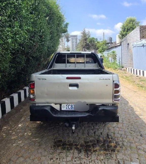 Toyota Vigo D4D Manual 2008 – photo 8