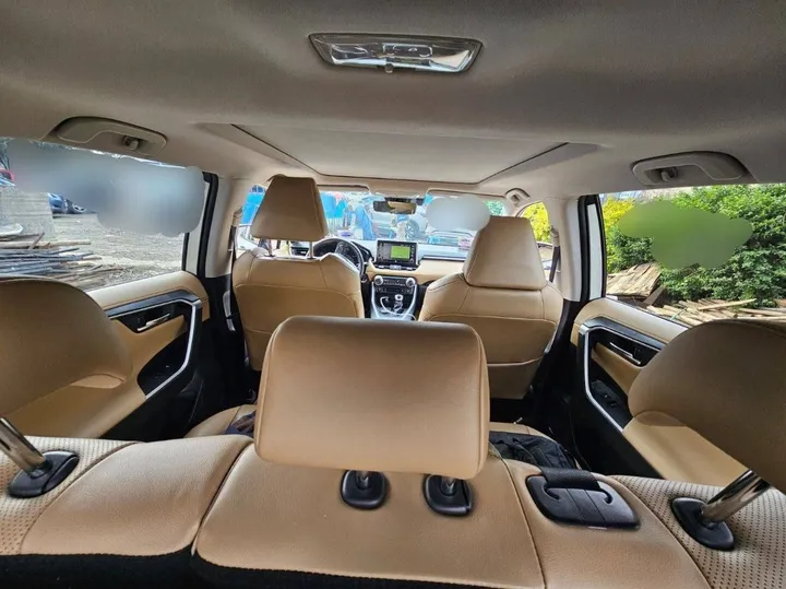 Toyota Rav4 2021 SUV – photo 3