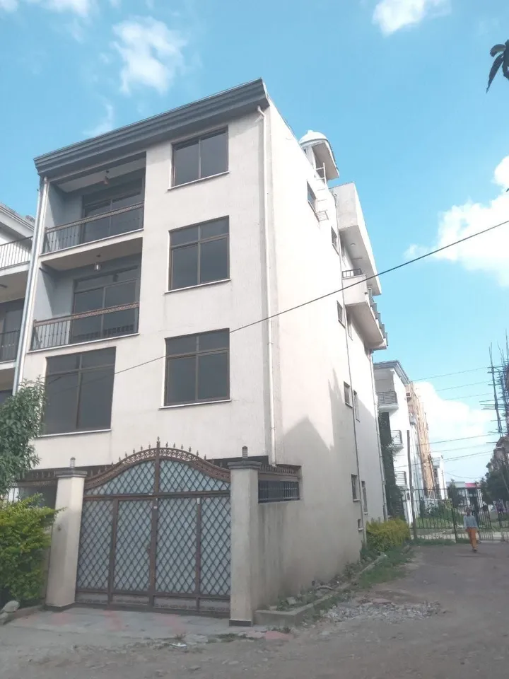 G+3 Residential House Summit 72 – photo 4