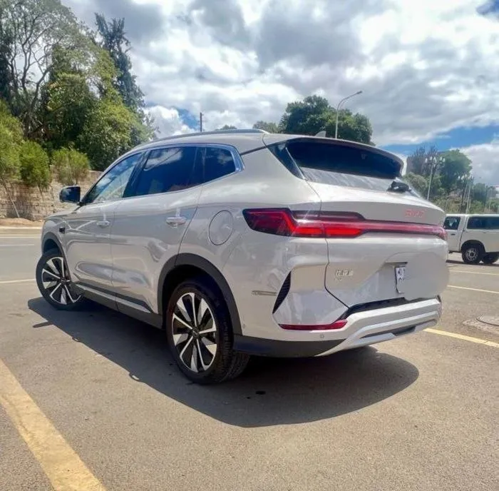 BYD Song Plus Smart EV 2025 – photo 4