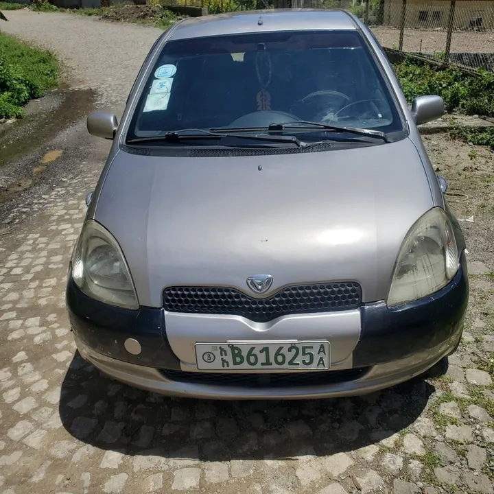 Toyota Vitz 2001 Automatic – photo 4