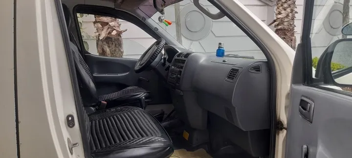 Toyota D4D Van 2003 Manual – photo 6