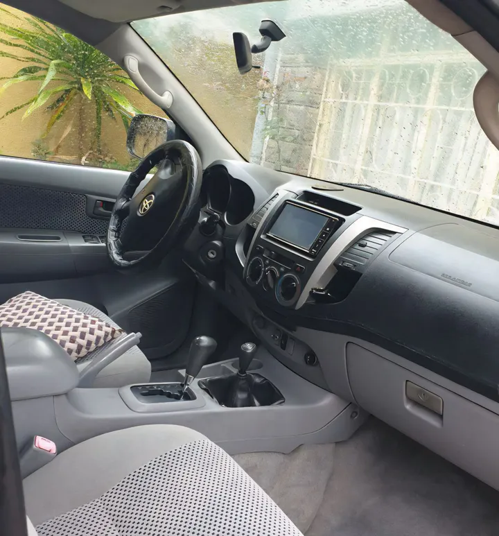 Toyota Hilux Double Cab 2010 – photo 3