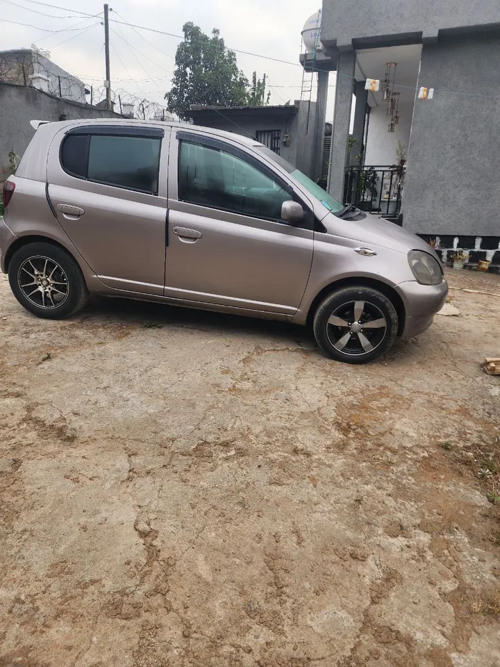 Toyota Vitz 2001 Automatic – photo 3