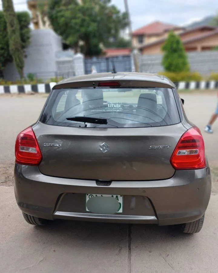Suzuki Swift 2022 Automatic – photo 4