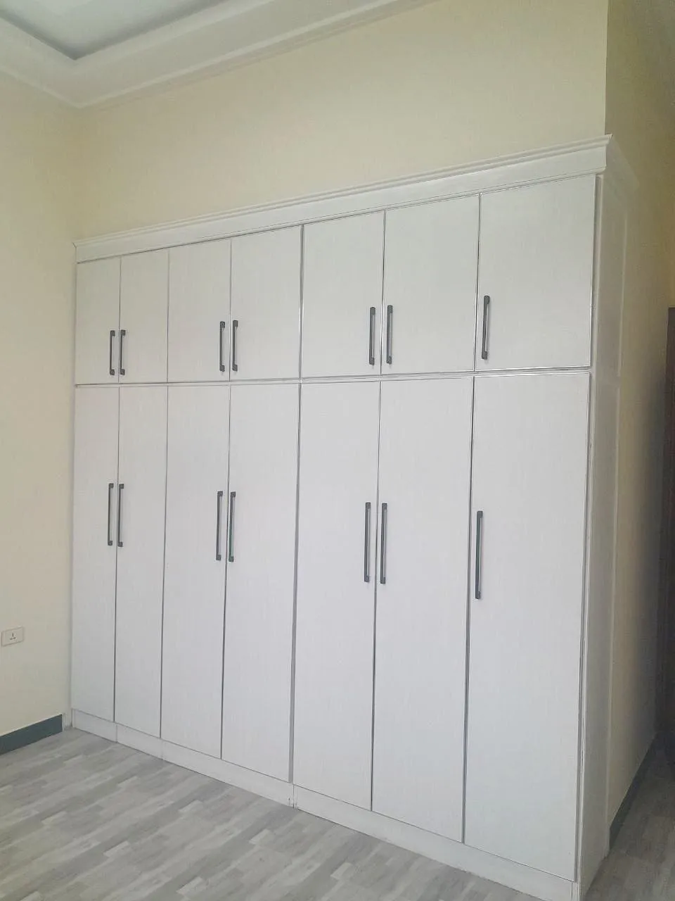 180 Sqm House for Sale in Summit – photo 8