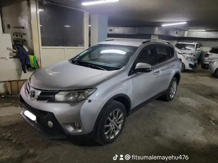 Toyota RAV4 2015 AWD – photo 4