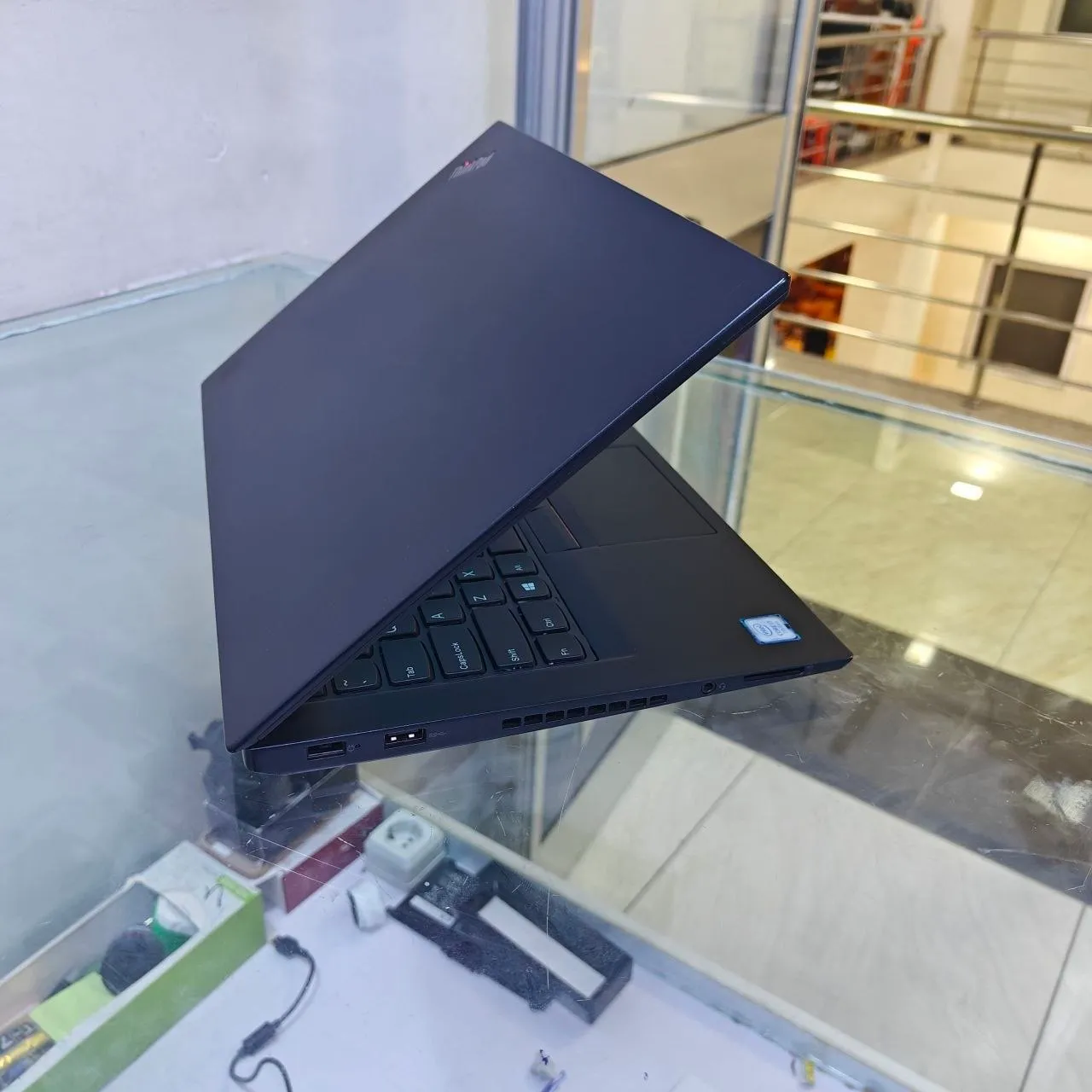 Lenovo ThinkPad T470s i7 Laptop – photo 3