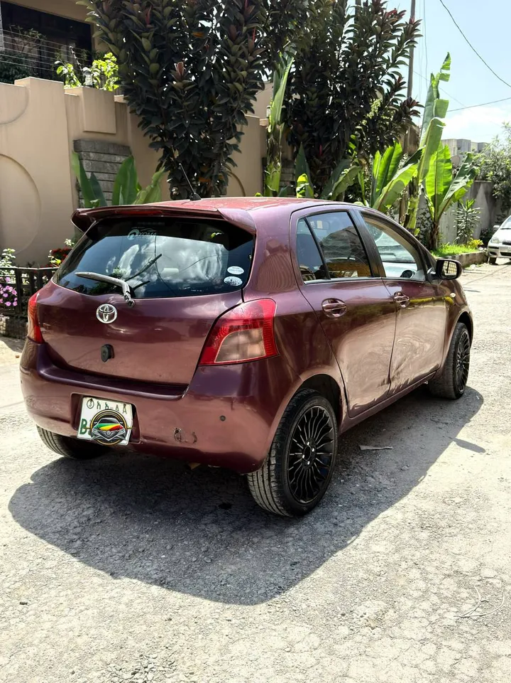 Toyota Yaris Compact 2007 – photo 5