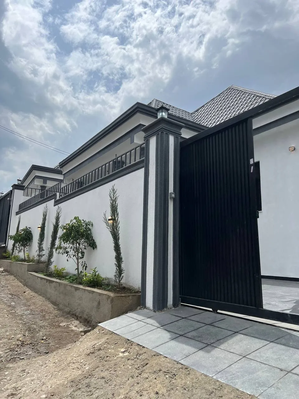 175 sqm Villa House in Goro – photo 3