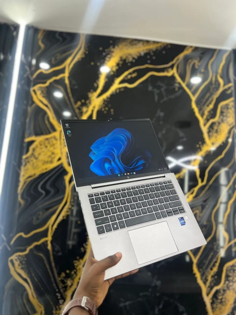 HP ZBook Firefly 14 G10 Laptop – photo 4
