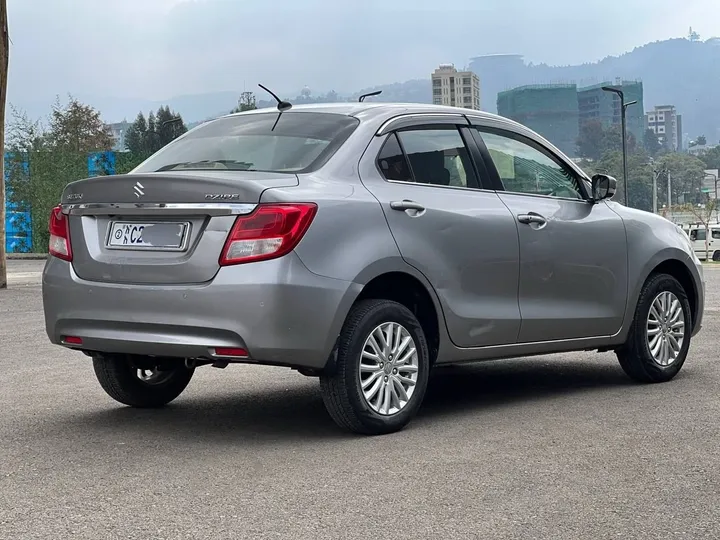 Suzuki Dzire 2022 Automatic – photo 9