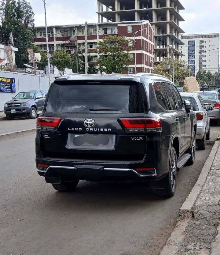 Toyota LandCruiser VXR 2022 – photo 3
