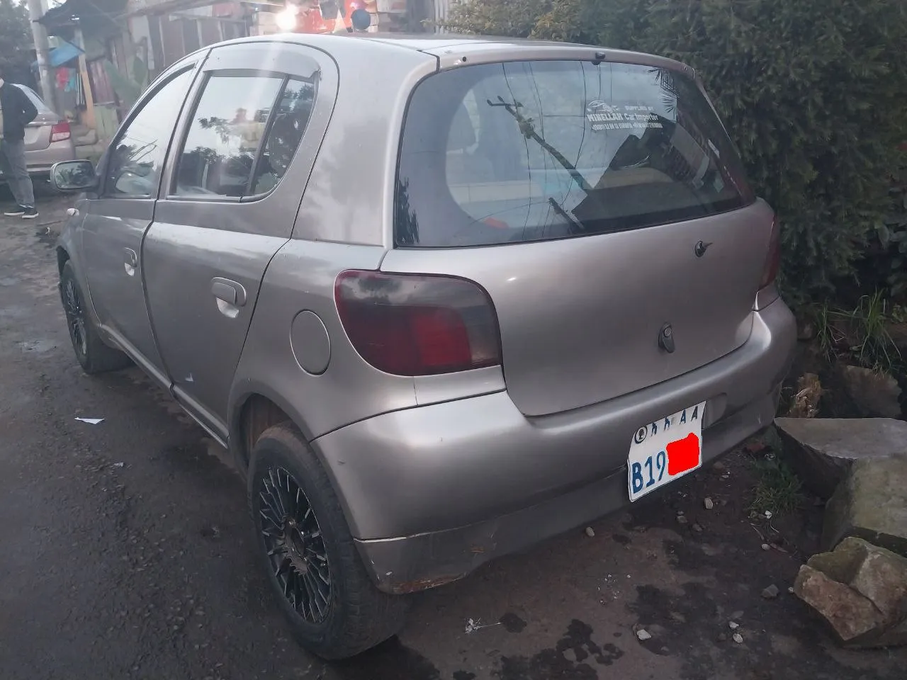 Toyota Vitz 2001 Automatic – photo 4