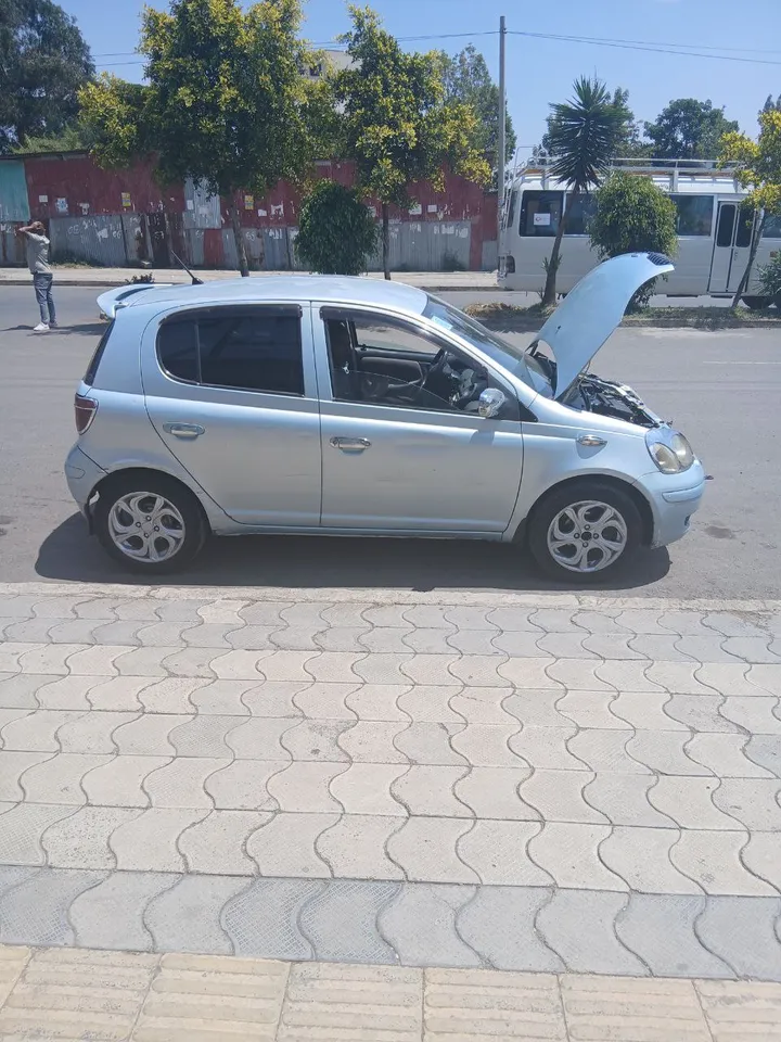 Toyota Vitz 2004 Automatic 1.0L – photo 8