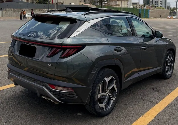 Hyundai Tucson 2022 AWD SUV – photo 5