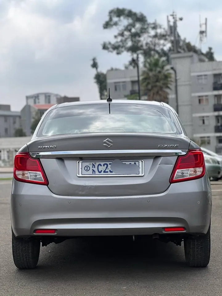 Suzuki Dzire 2022 Automatic – photo 8
