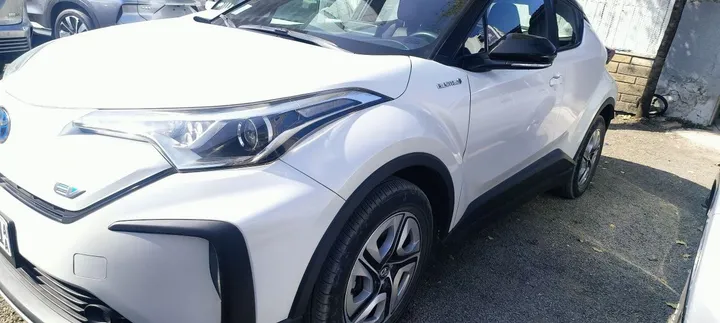 Toyota CHR Electric 2022 – photo 6