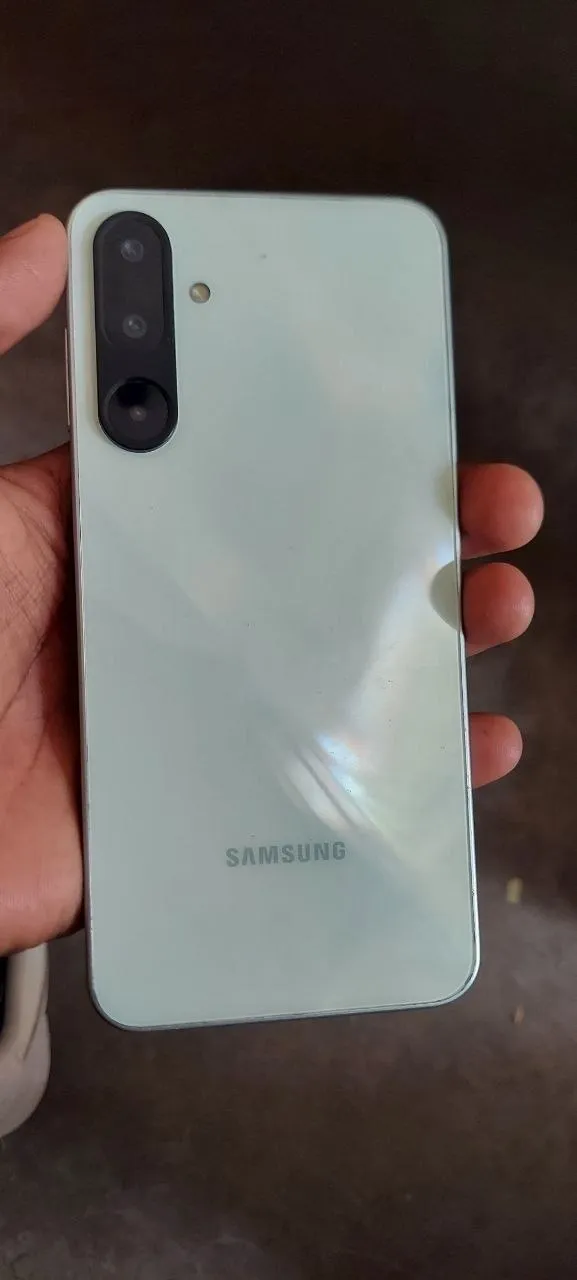 Samsung Galaxy M16 5G – photo 3
