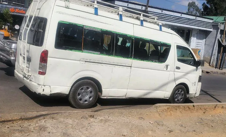 Toyota Hiace 2008 Manual Van – photo 3