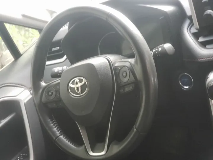Toyota Rav4 2023 Hybrid SUV – photo 3
